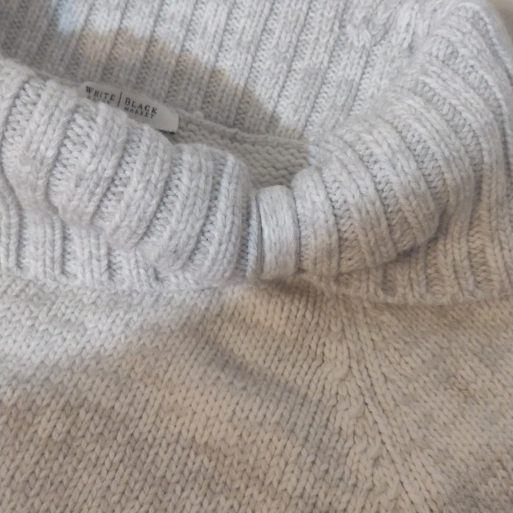 White House Black Market Grey and White Gradient Chunky Knit Sweater size large - Picture 8 of 8